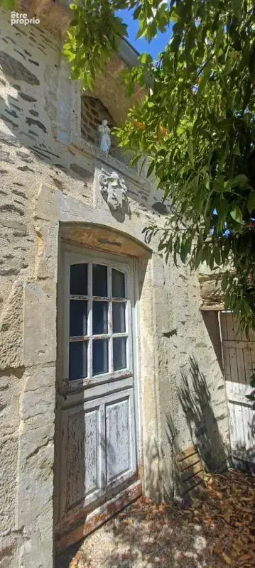 Grande maison de famille, dépendances  et jardin - photo 10