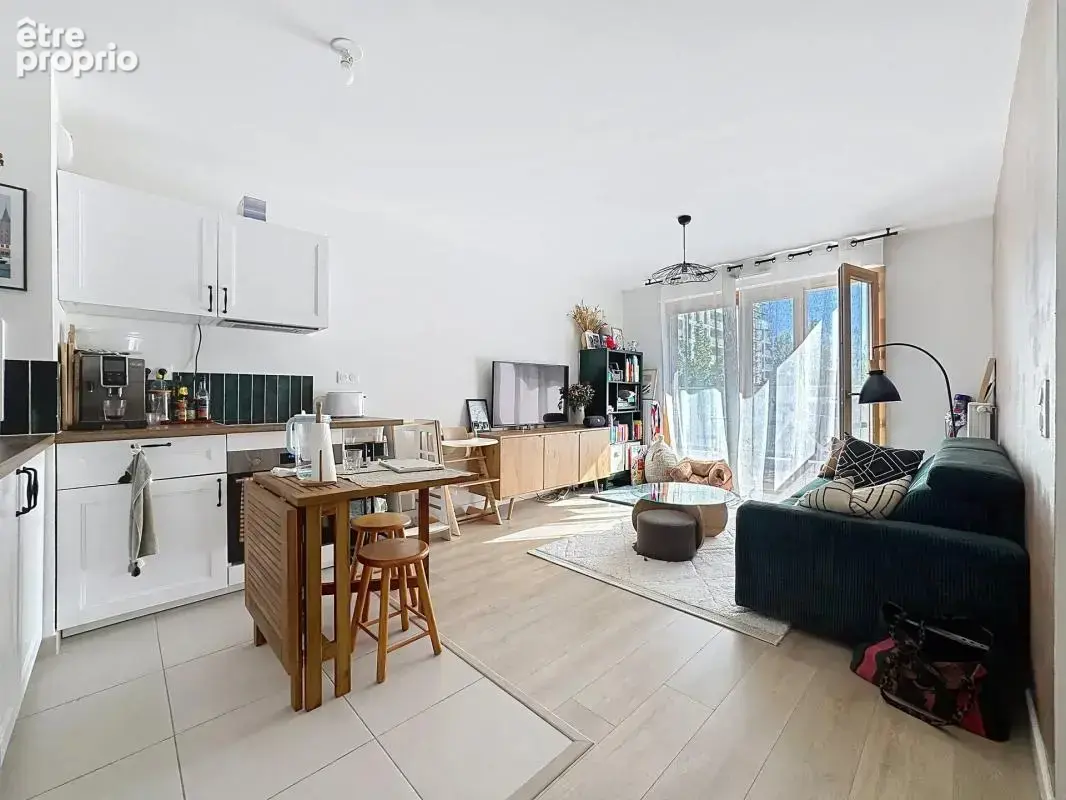Appartement à BUSSY-SAINT-GEORGES