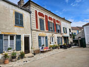 Maison à CRESPIERES