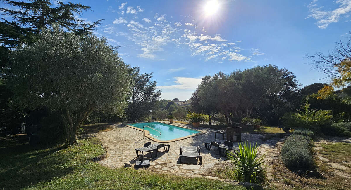 Maison à SAINT-GILLES