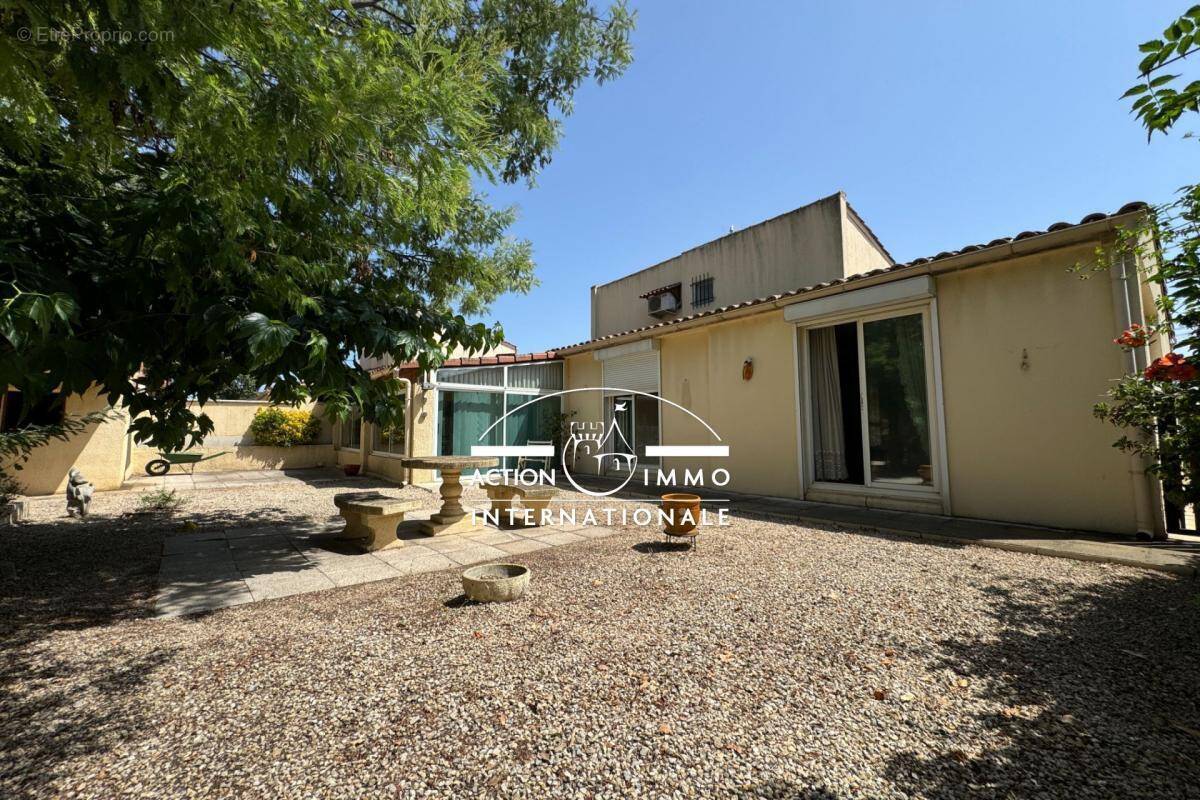 Maison à SAINT-MARTIN-DE-CRAU