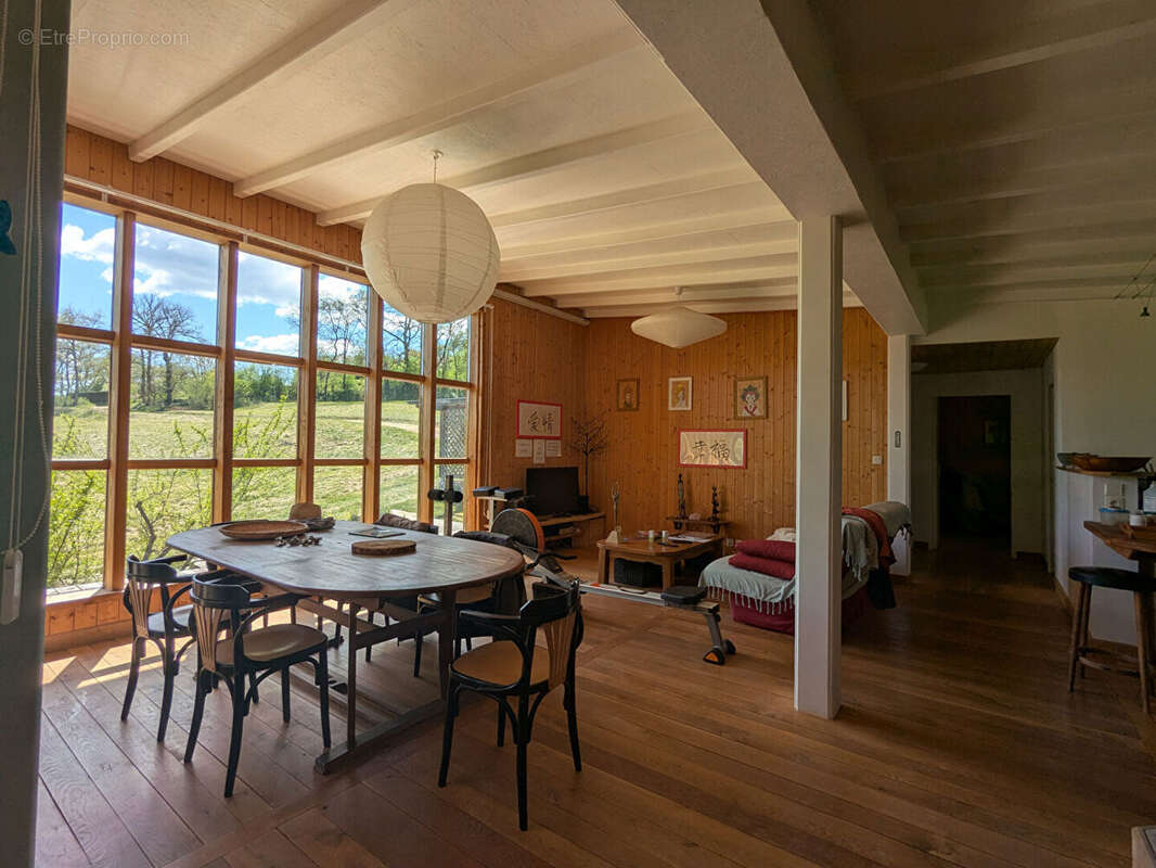 Maison en bois bioclimatique sur grand terrain - photo 5