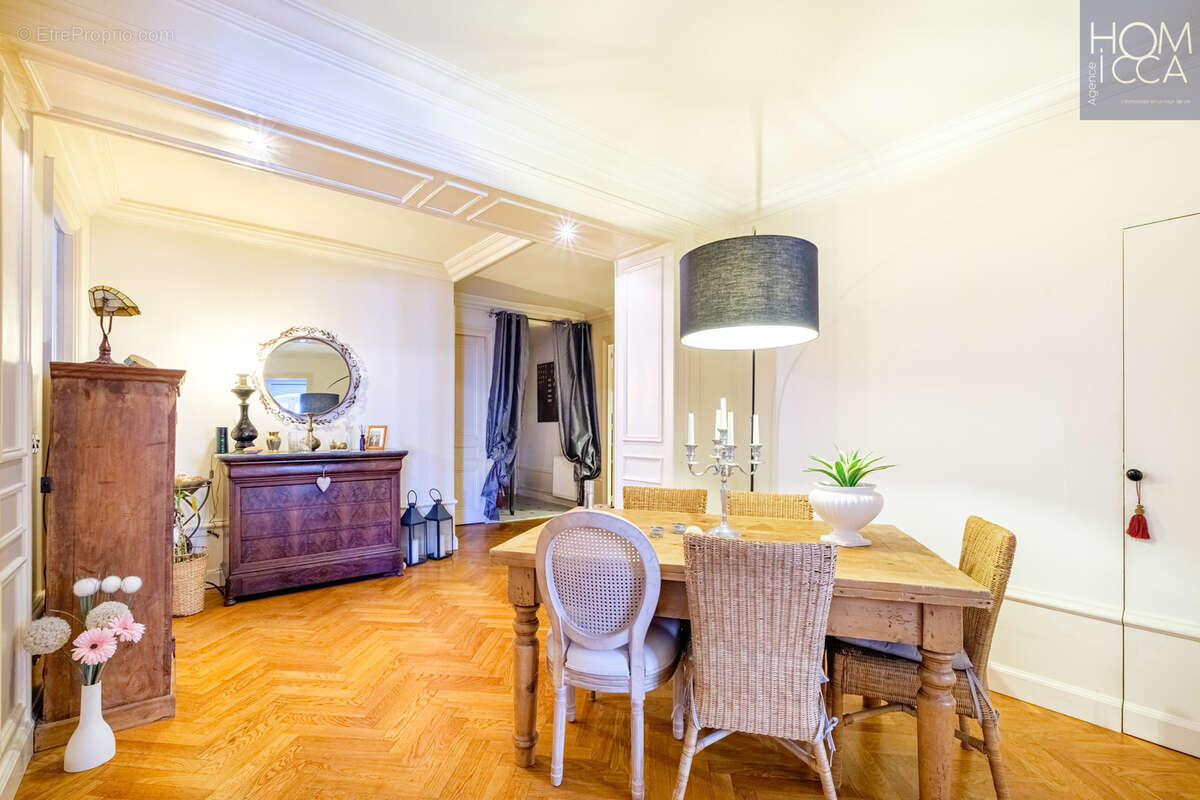Lyon 2 place bellecour vente appartement type 4 3 chambres immeuble cachet ancien - photo 3