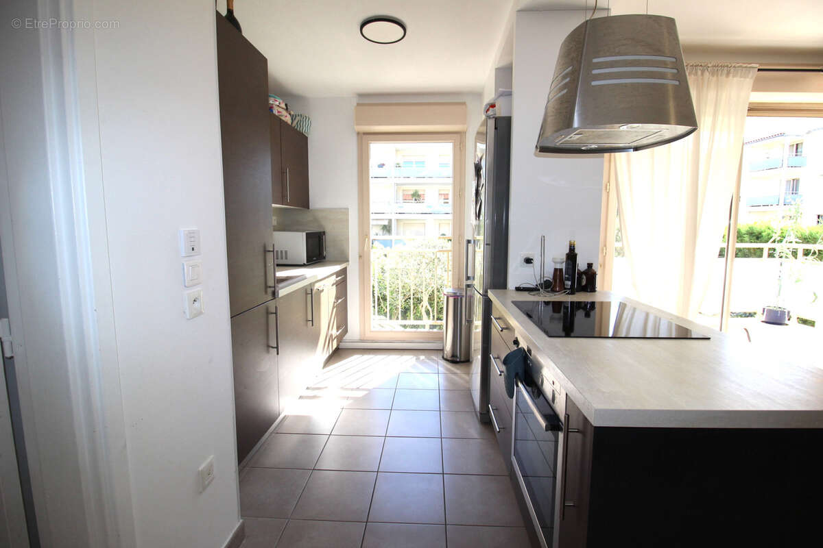 Appartement à MARSEILLE-12E
