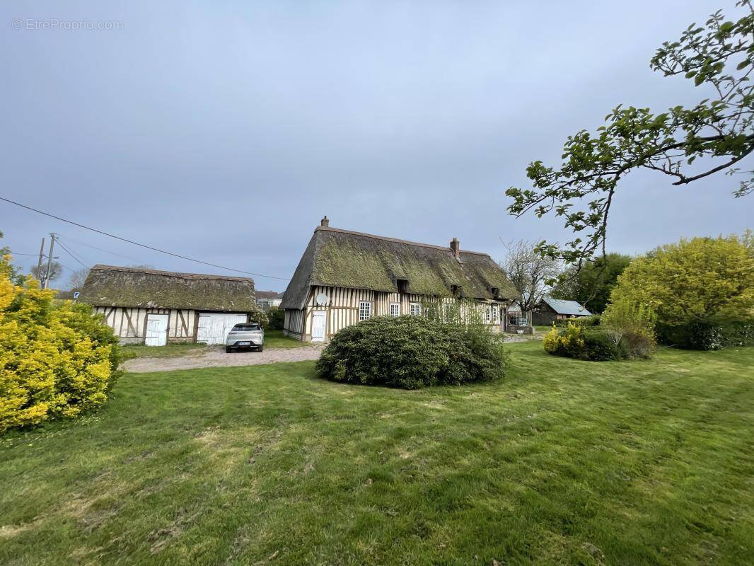 Maison à MANNEVILLE-LA-GOUPIL
