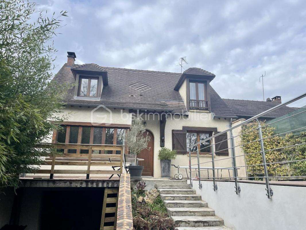 Maison à VILLIERS-SUR-ORGE