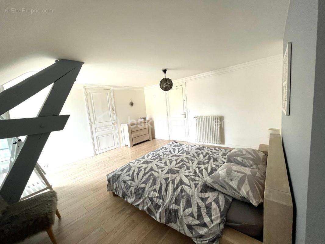 Maison à LA VILLE-DU-BOIS