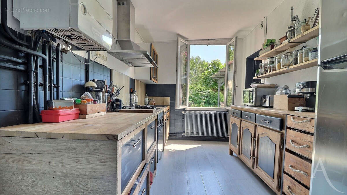 Maison à VILLENAVE-D&#039;ORNON