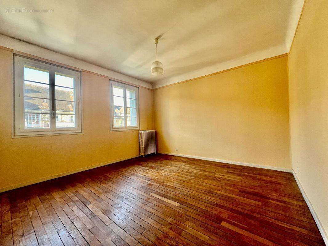 Appartement à FALAISE