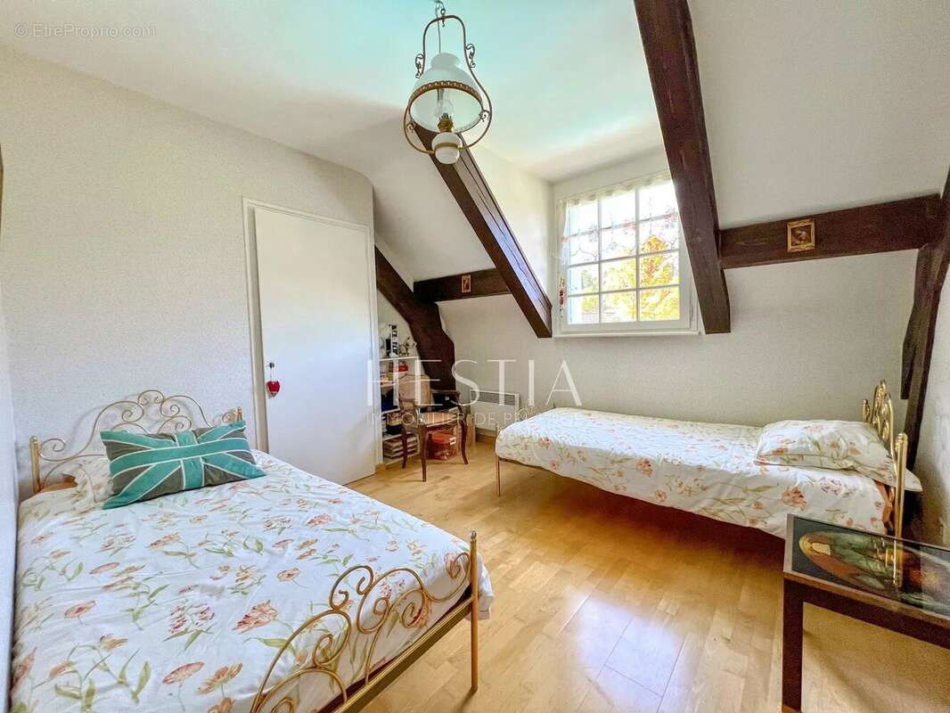 Maison à SAINT-JORIOZ