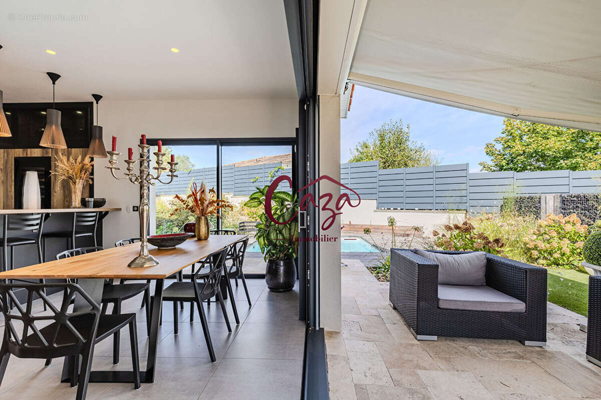 Maison à CARBON-BLANC