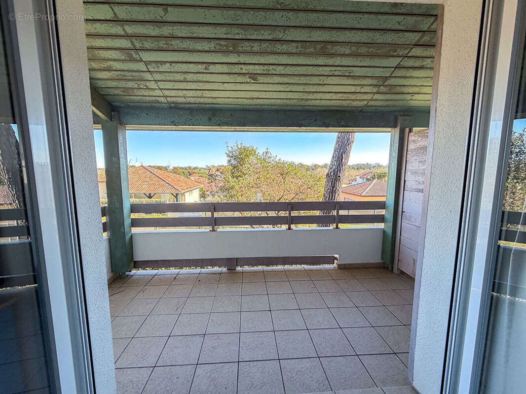 Appartement à MOLIETS-ET-MAA