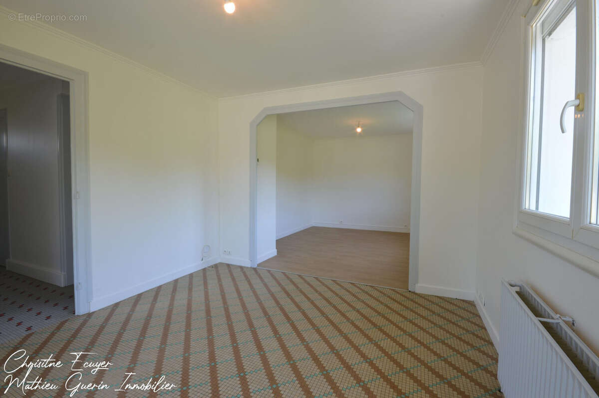 Maison à VEYRINS-THUELLIN