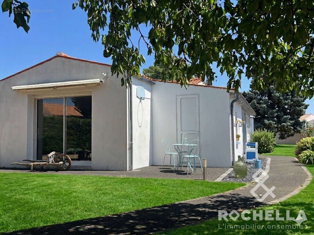Maison à DOMPIERRE-SUR-MER