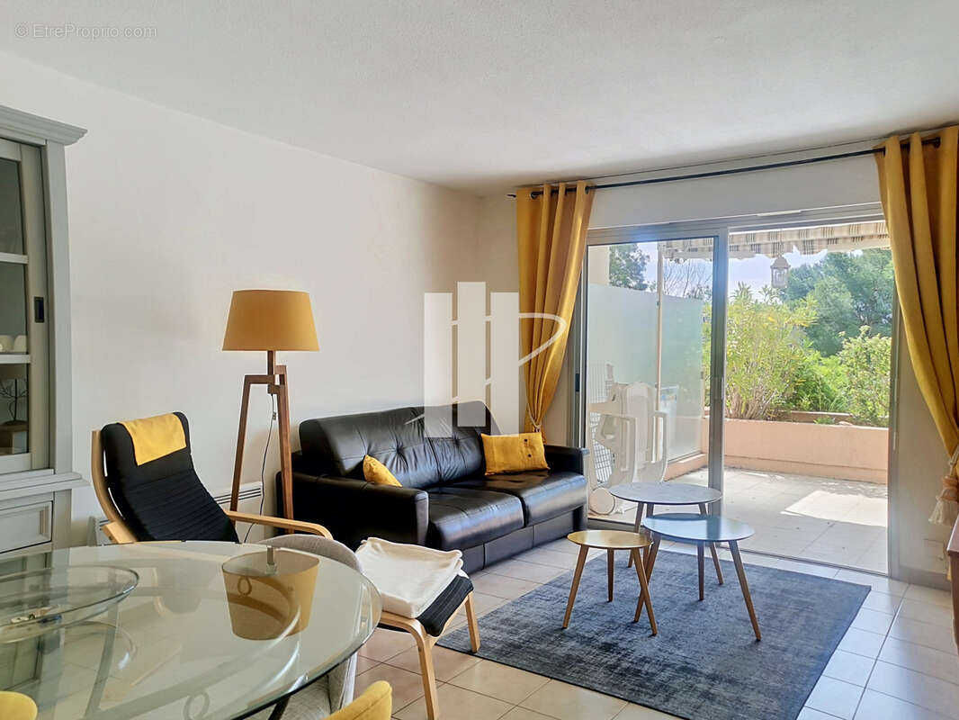 Appartement à SAINT-RAPHAEL