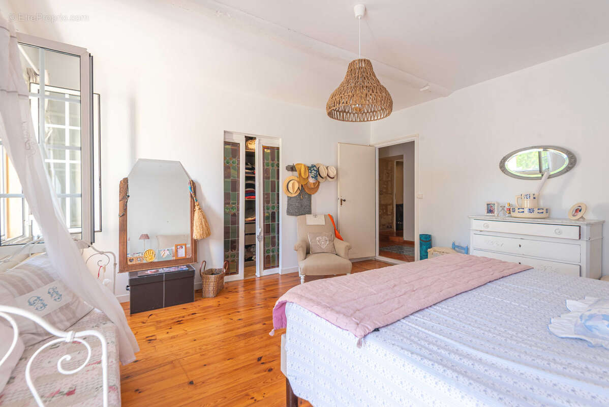 Maison à LIGNAN-DE-BORDEAUX