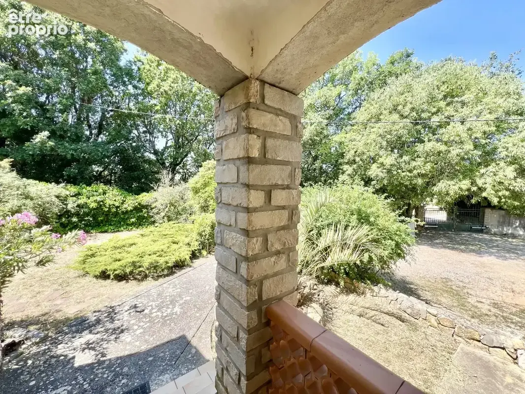 Maison T5 sur 1 480 m² de terrain avec piscine - photo 24