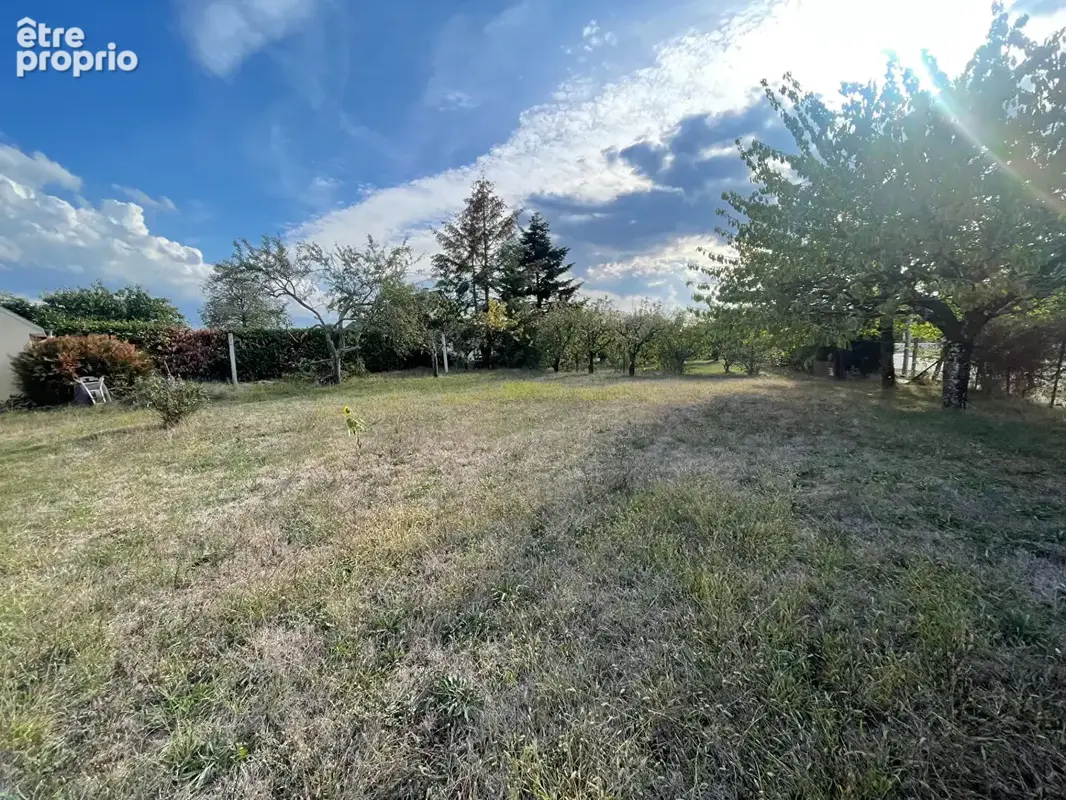 Terrain Durtal 400 m2 - photo 2