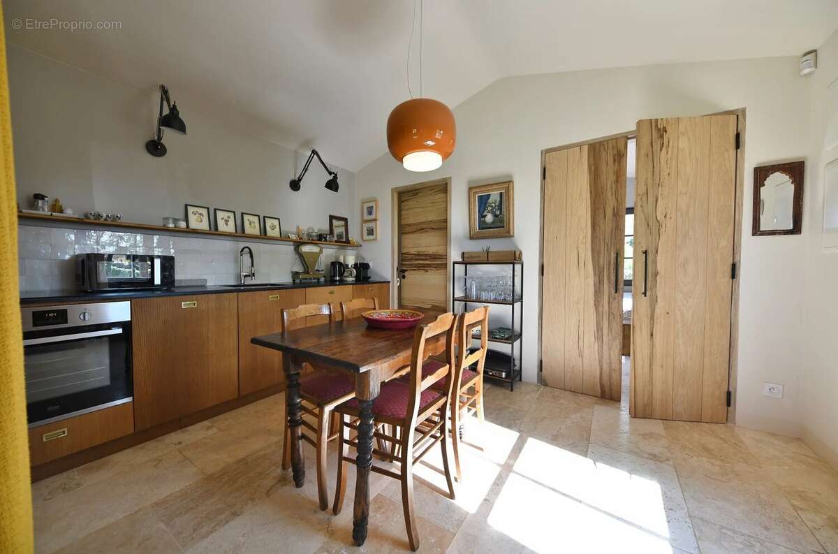 Maison à UZES