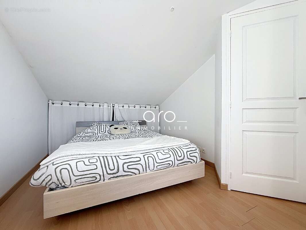 Maison 75 m² à Genech  - photo 7