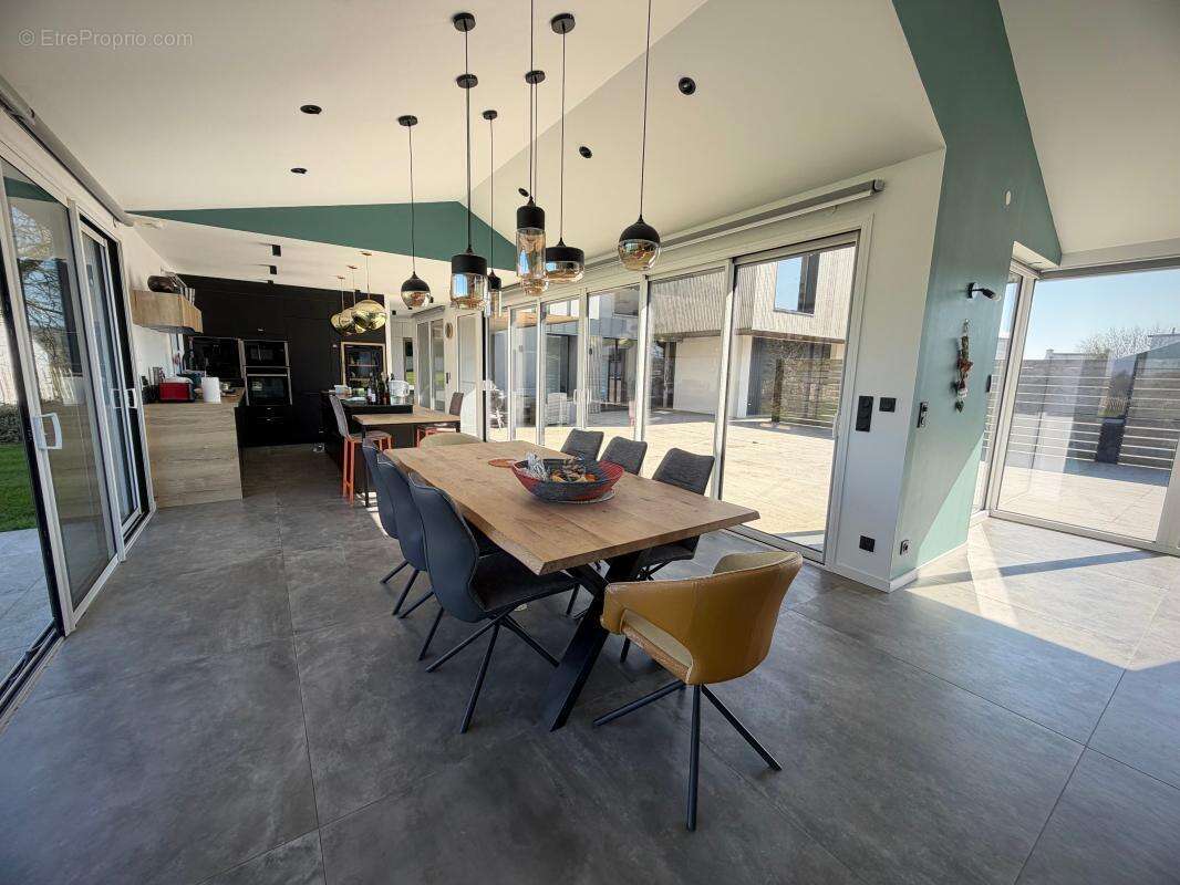 Plouarzel Maison T7 contemporaine - photo 2