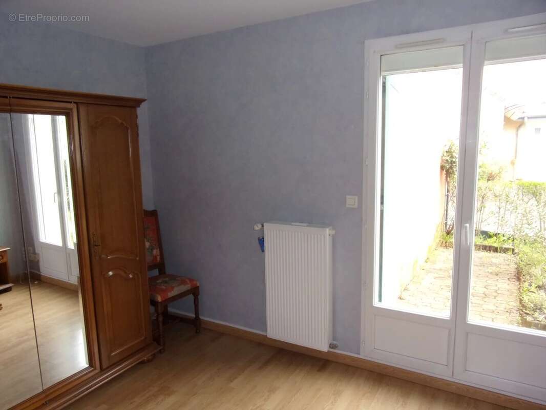 Appartement à YZEURE