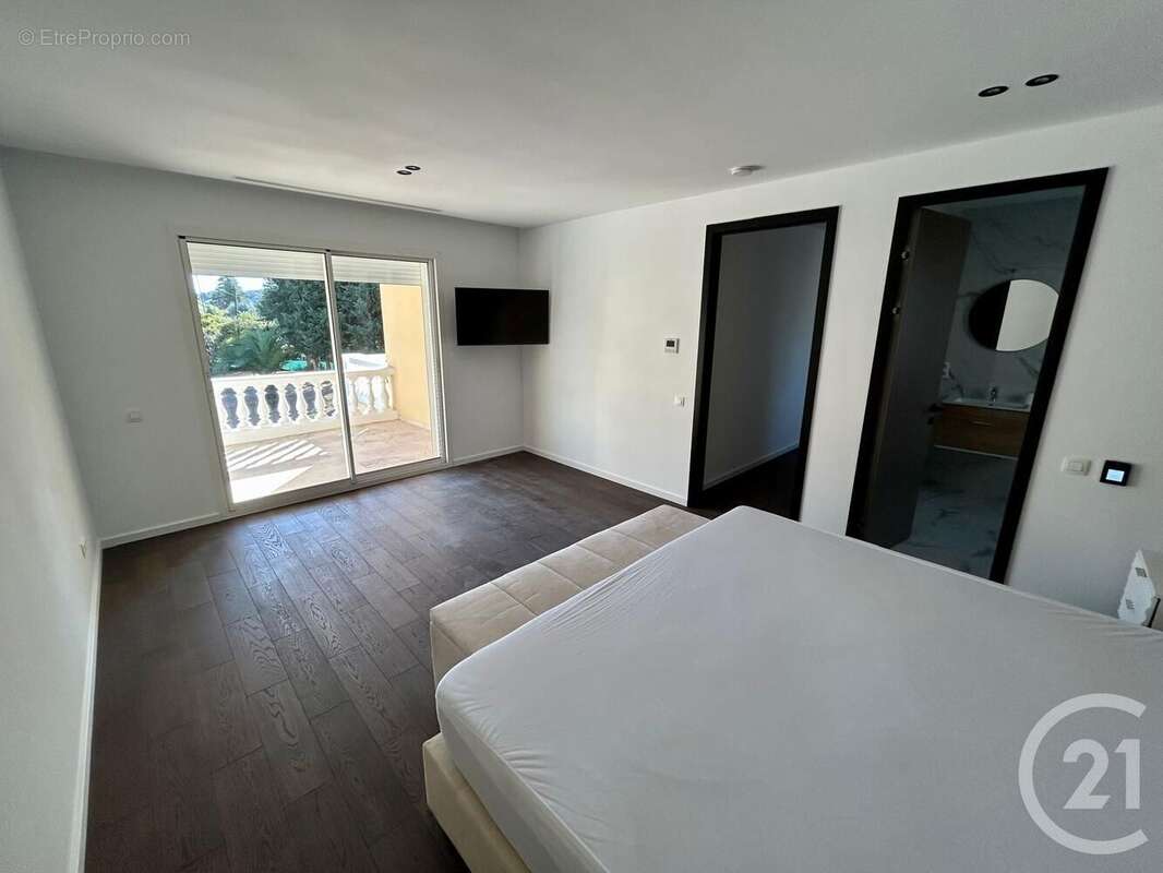 Maison à MOUANS-SARTOUX