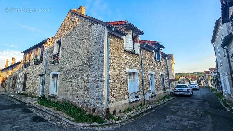 Appartement à ETRECHY