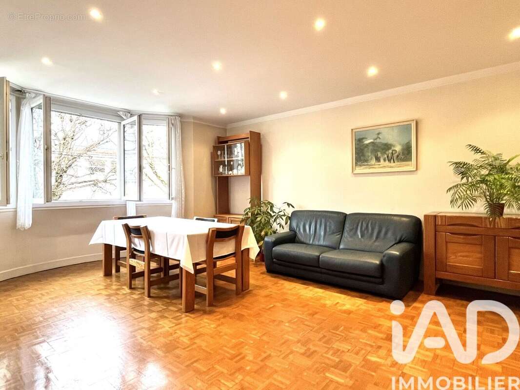 Photo 3 - Maison à SAINT-MAUR-DES-FOSSES