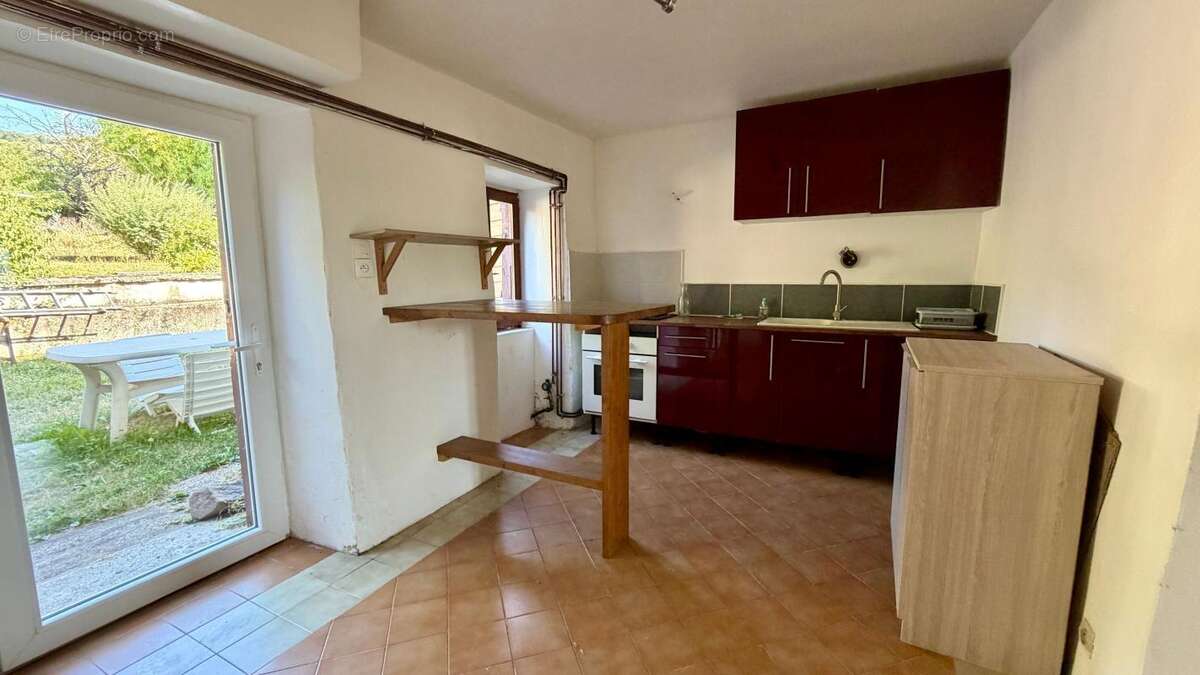 Maison À Vendre - Montferrat 116 m2 - 3 chambres et jardin - photo 4