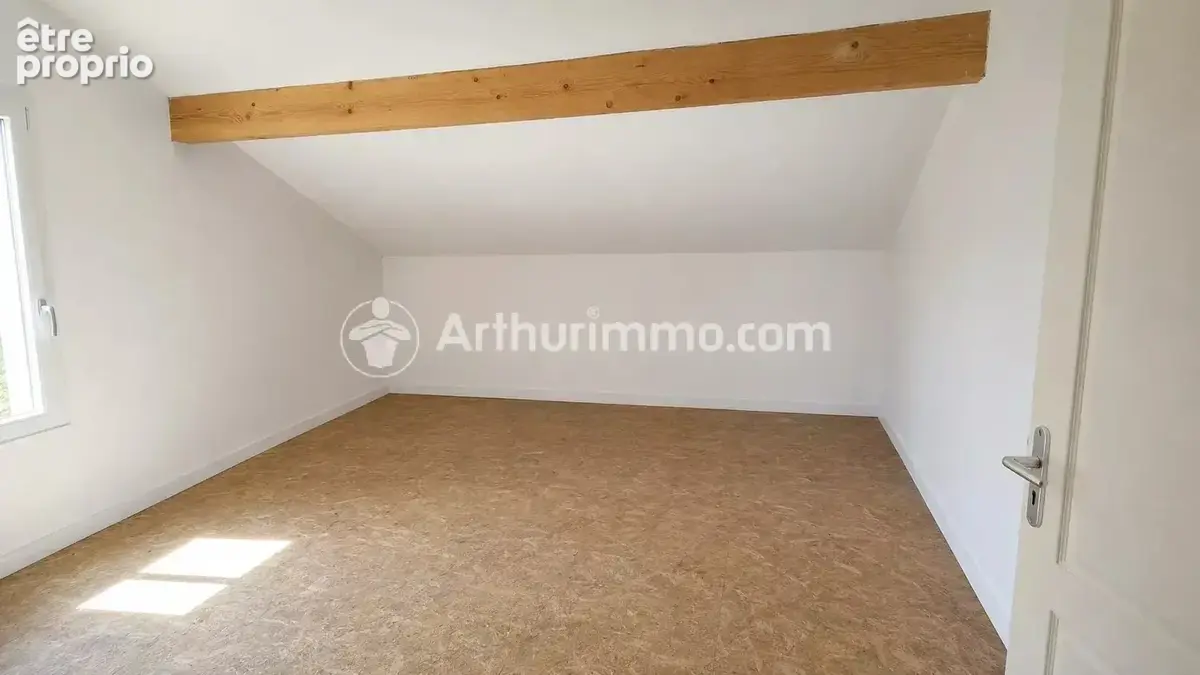 Plain-pied avec piscine - 4 ch 125 m² - photo 18