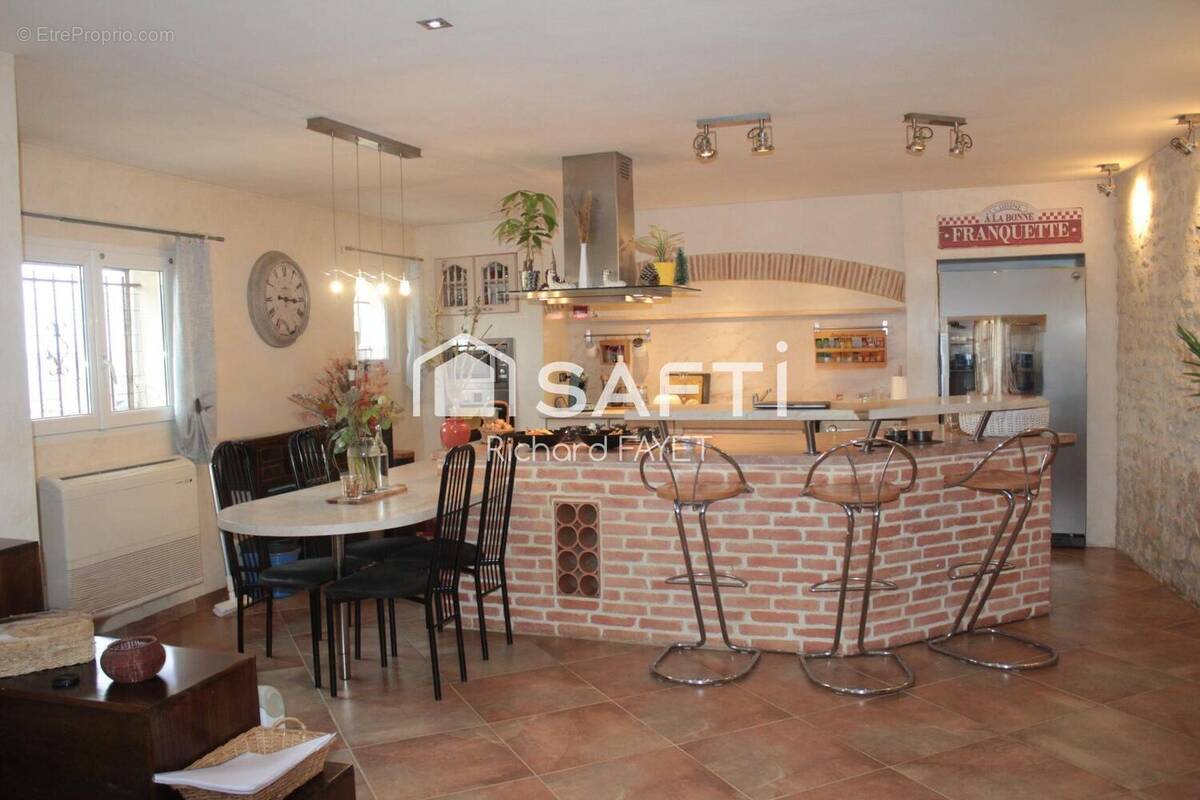 Photo 1 - Maison à MOSNAC