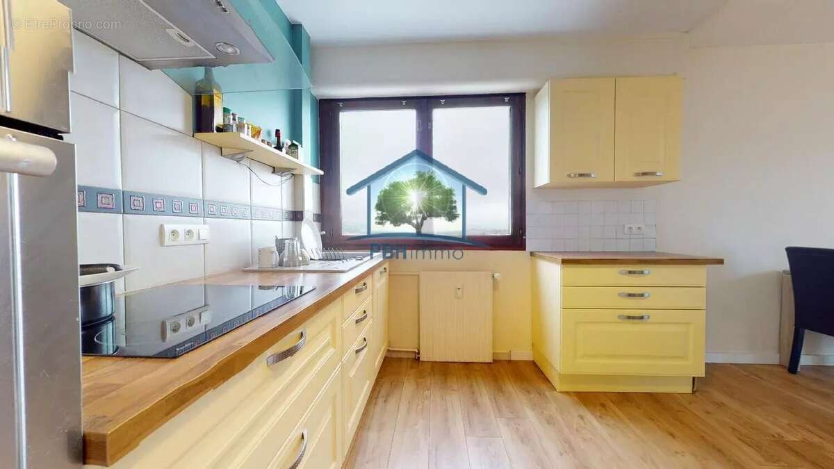 Appartement à SAINT-ETIENNE