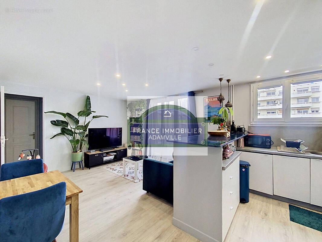 Appartement à SAINT-MAUR-DES-FOSSES