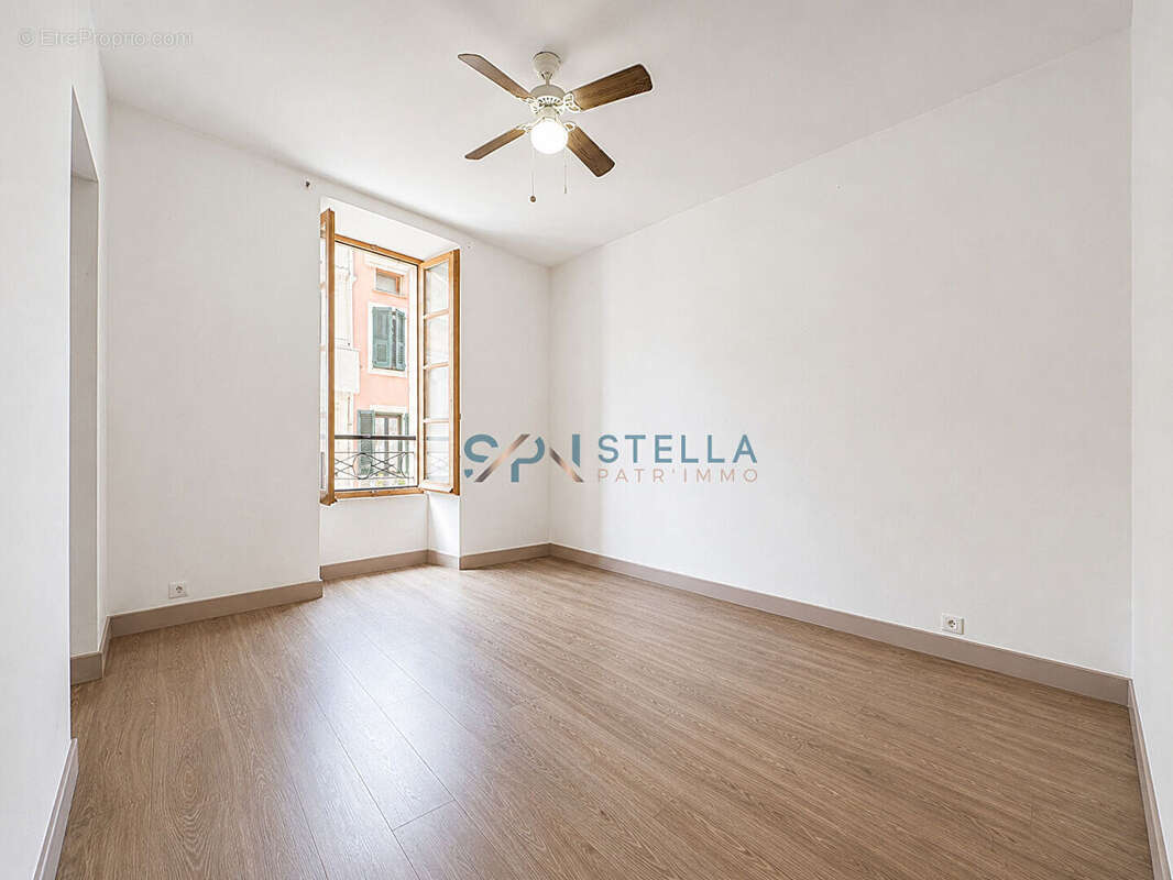 Appartement T2 au coeur de la vieille ville d'Ajaccio - Rue du Roi de Rome - photo 7