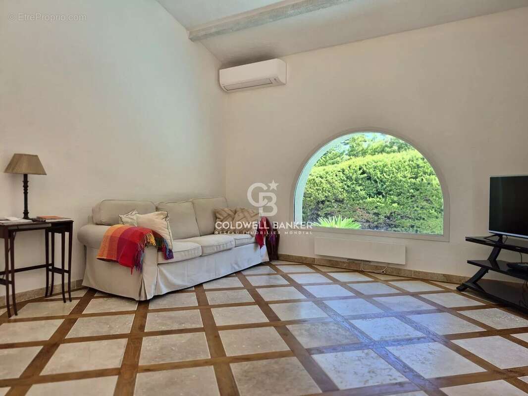 Maison à MOUGINS