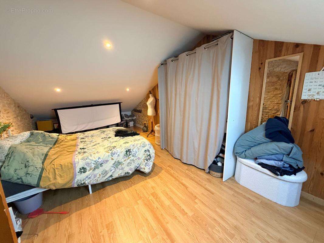 Maison en pierre sur les hauteurs - photo 13