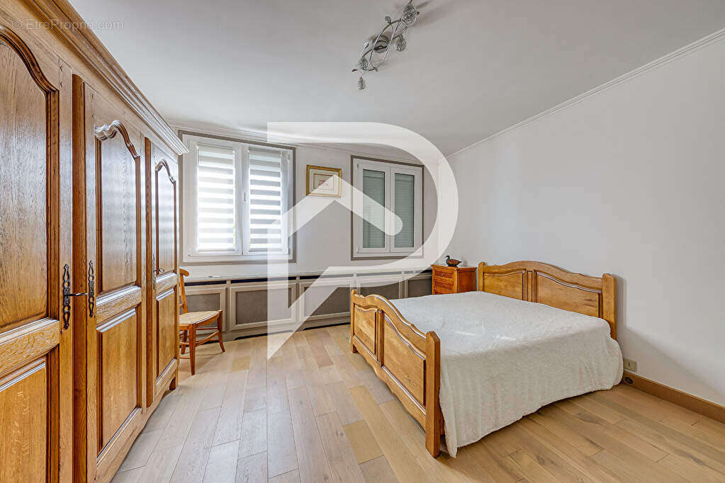 Maison à LIVERDY-EN-BRIE