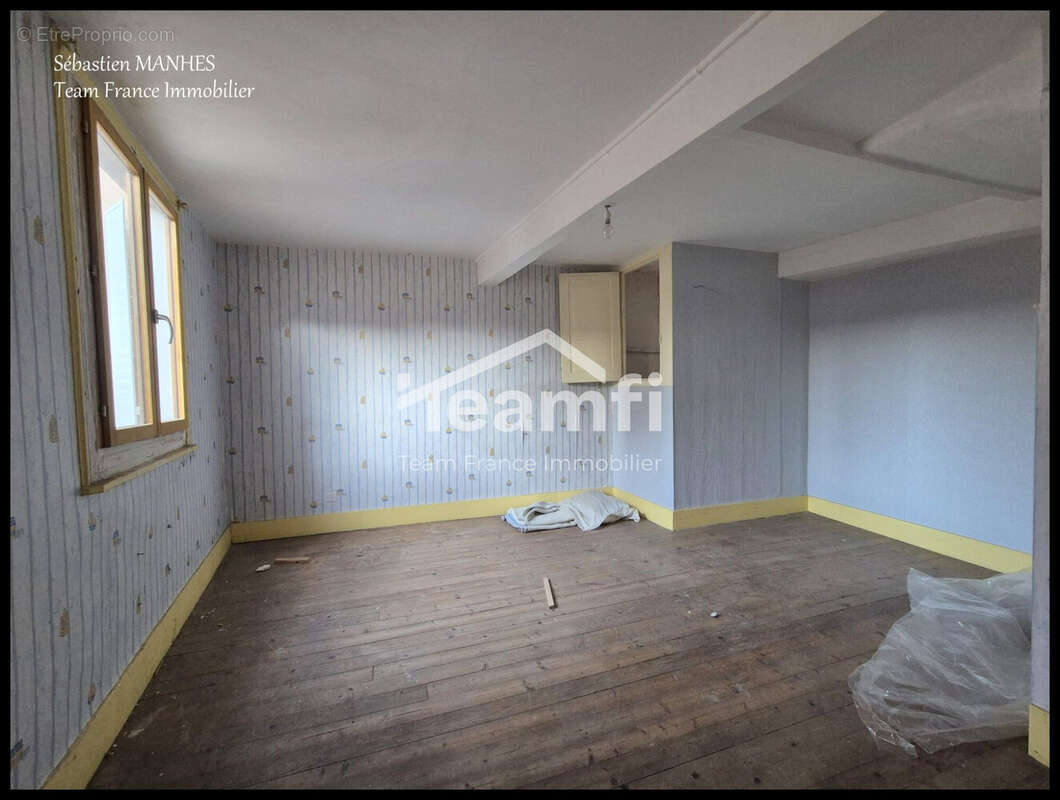 Appartement à THIERS