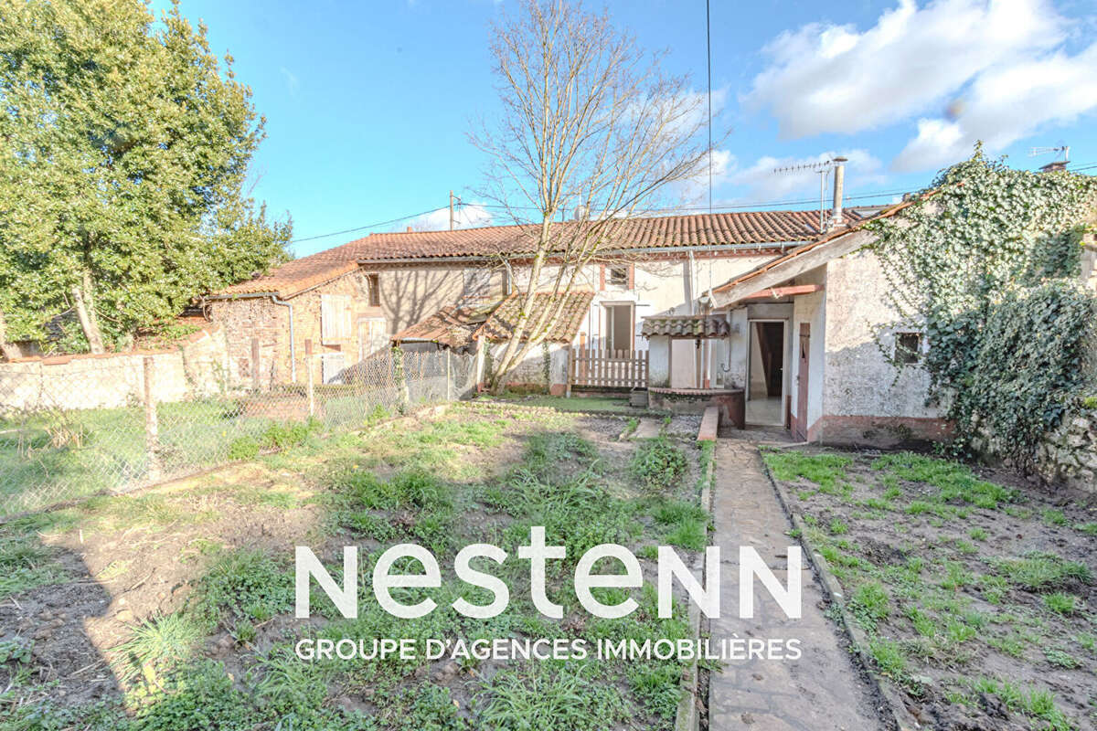 Maison à BLAYE-LES-MINES