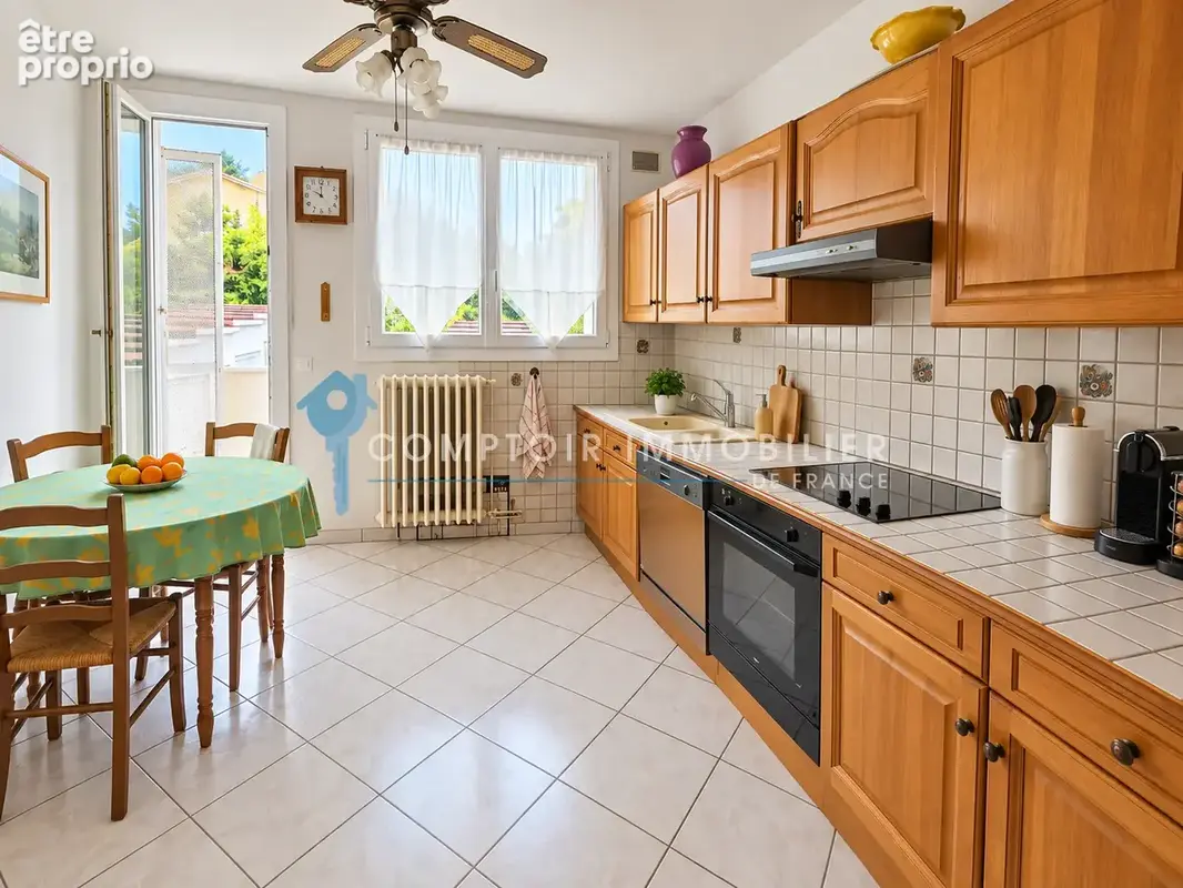 Dépt Hérault (34), à vendre Sete Appartement ff3 de 66m2 - balcon - cave - parking commun. - photo 5