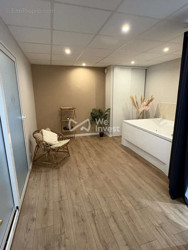 Commerce 62 m² à Pau  - photo 5