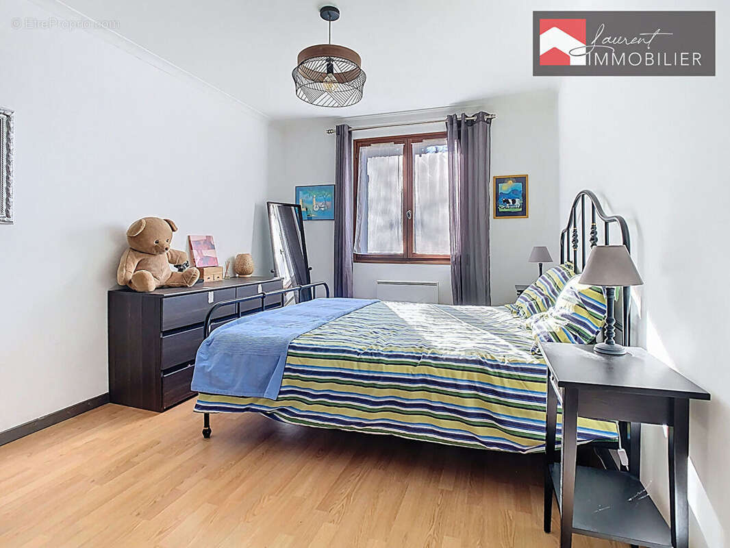 Maison à PONT-DE-VAUX