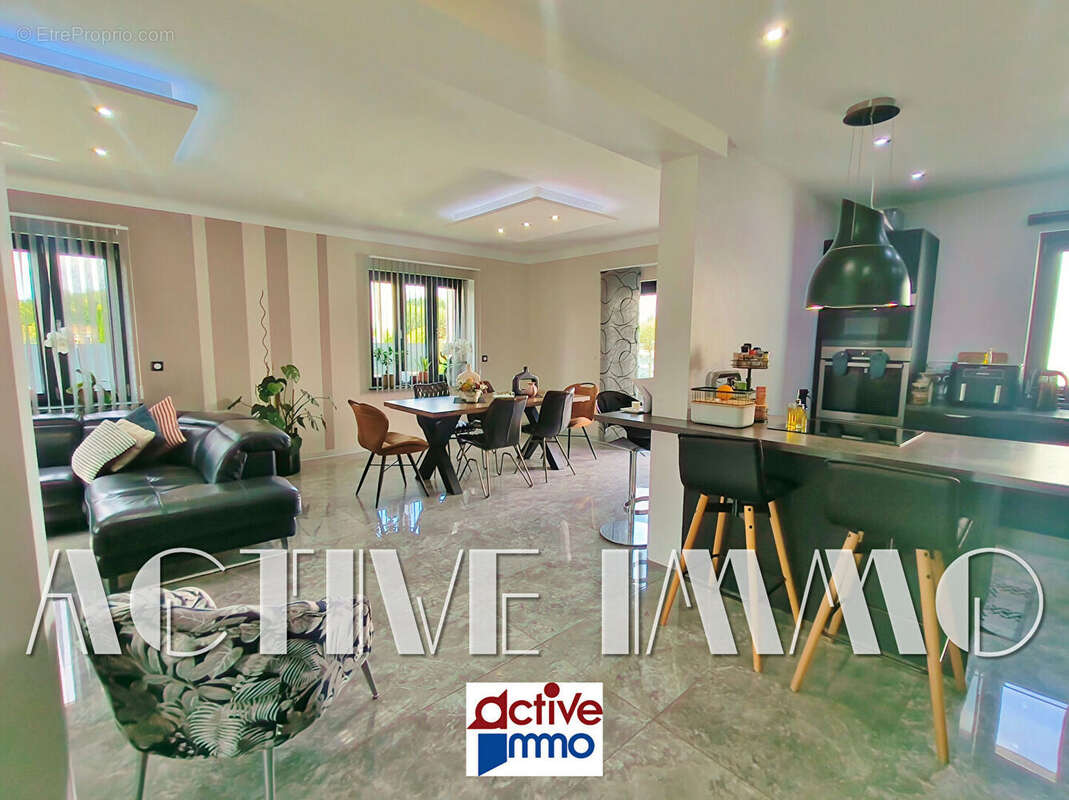 Maison Individuelle Aumetz 6 pièce(s) 154 m2 - photo 5