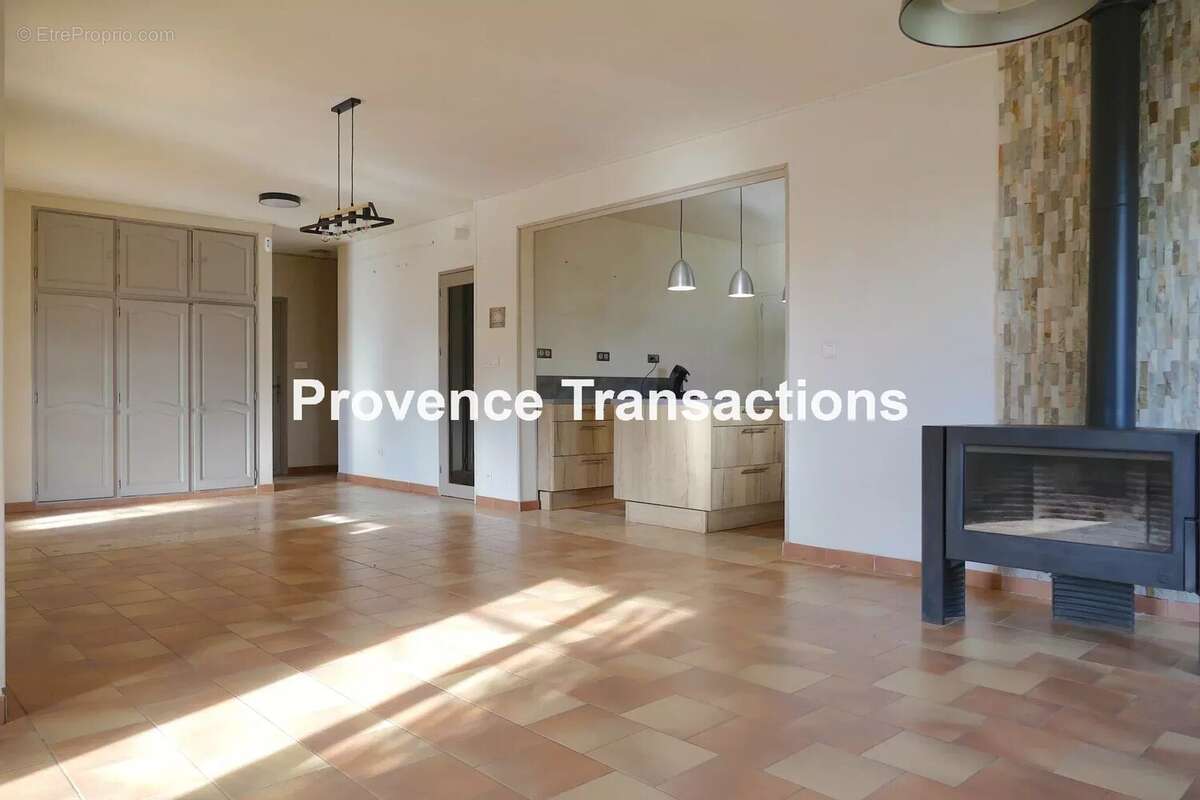 Maison à BEAUMES-DE-VENISE