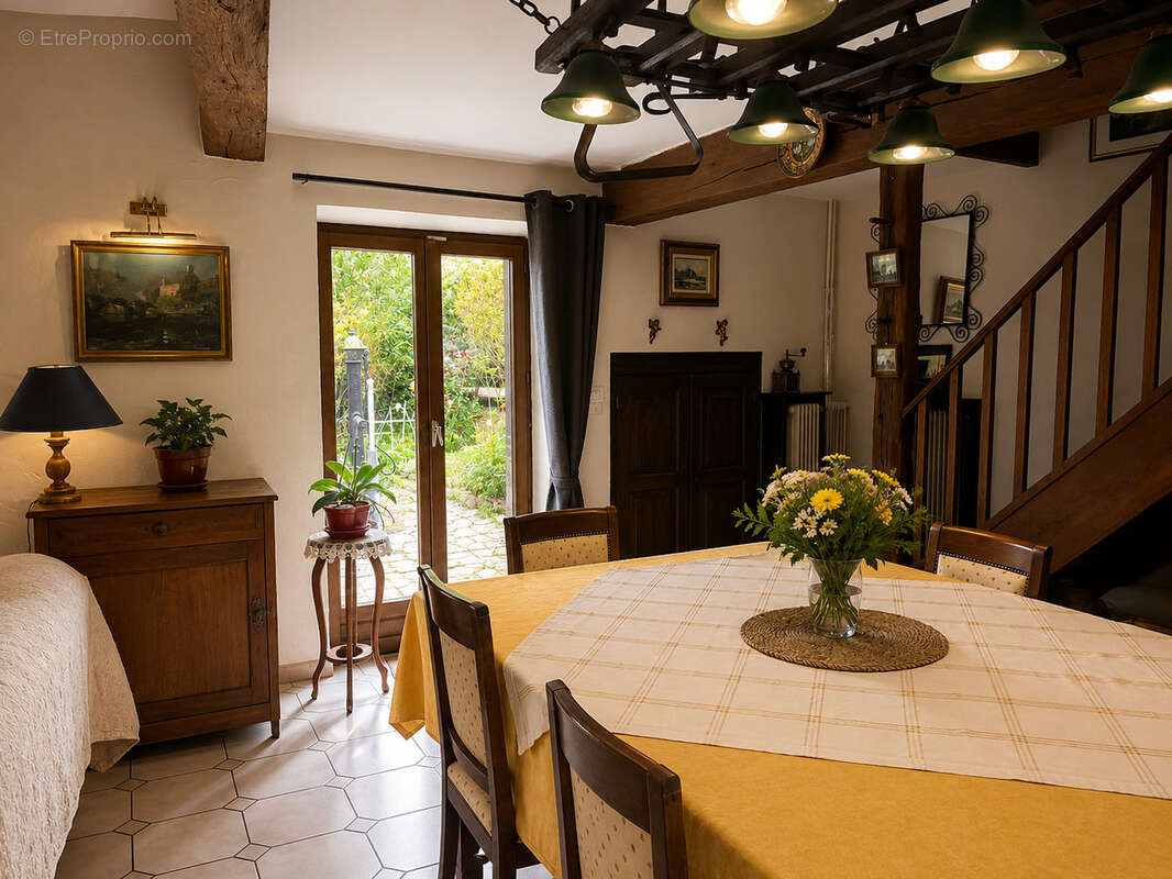 Maison à SERGY