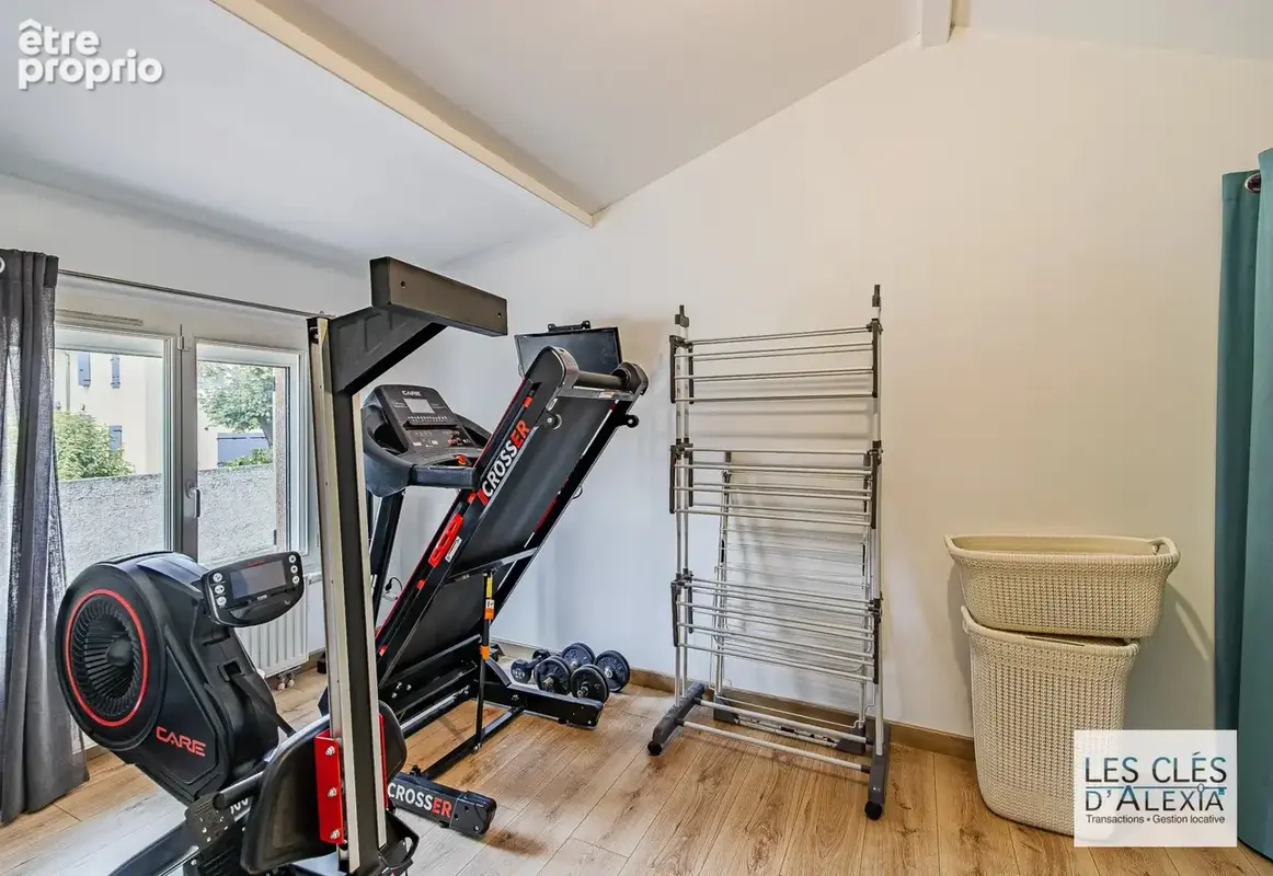 Belle maison de village – 4 chambres – terrasse – garage – irigny centre - photo 8