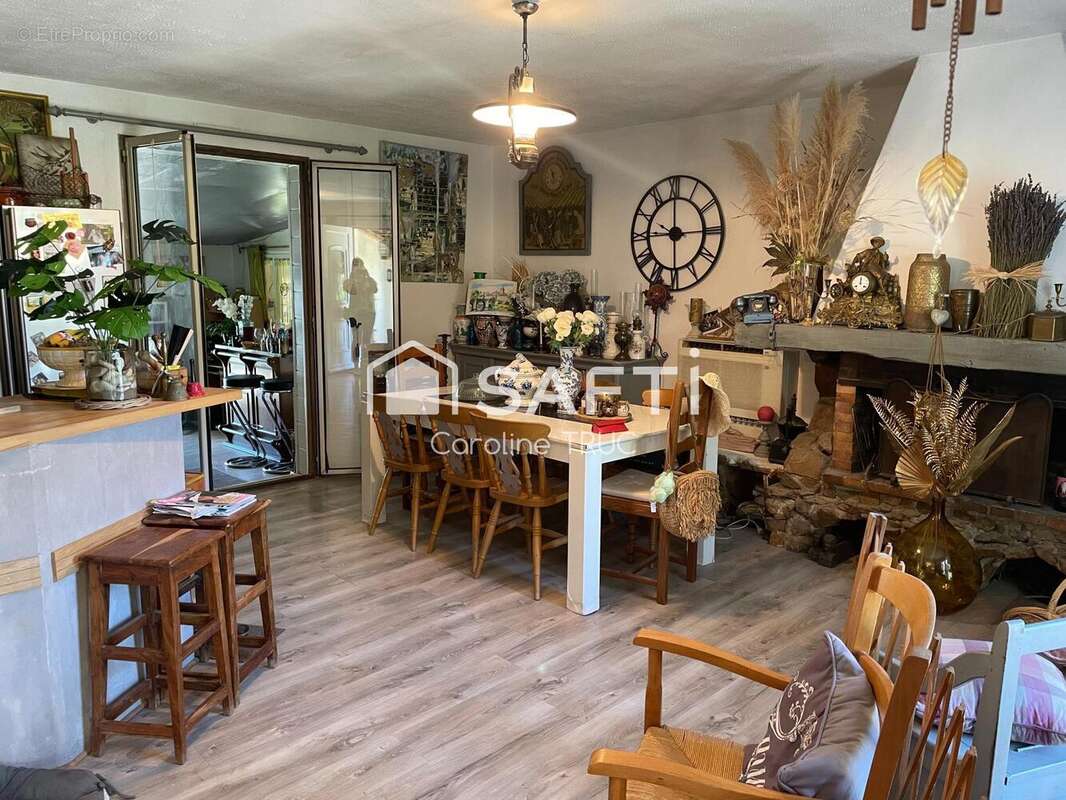 Photo 3 - Maison à ROCBARON