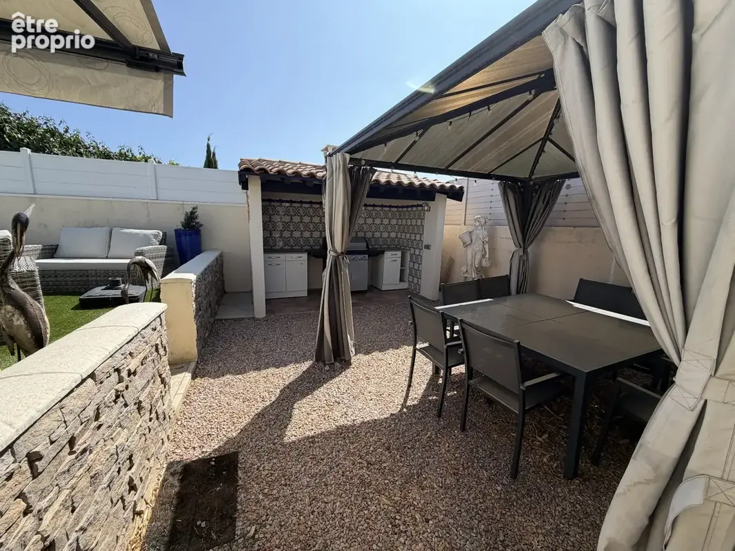 Villa haut de gamme dans le quartier recherché de Bonaval - photo 2