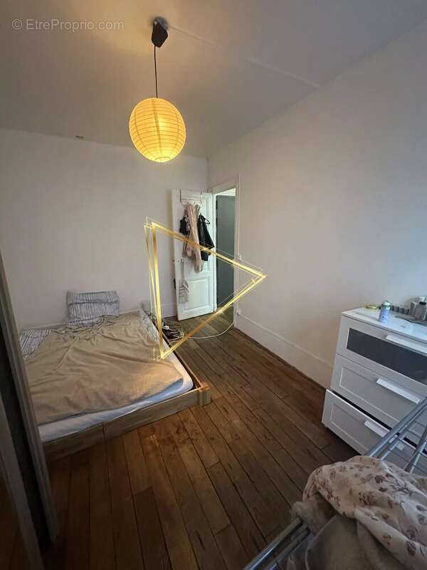Appartement à PARIS-11E